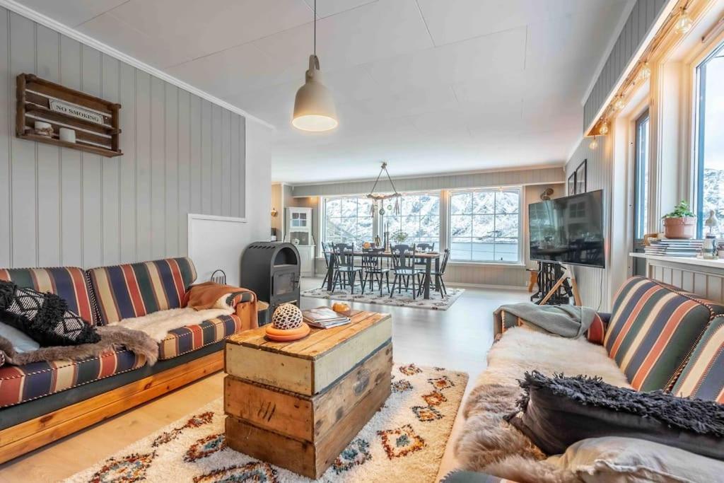 Вилла Sundet Lofoten Holiday House Sund  Экстерьер фото